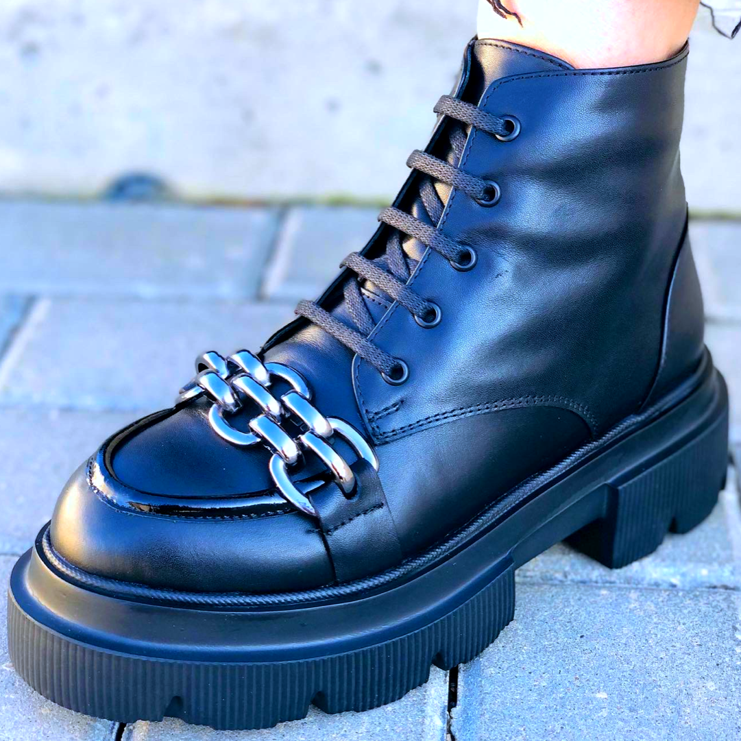 Leather boots with laces and elastic bands – Elmario Shoes