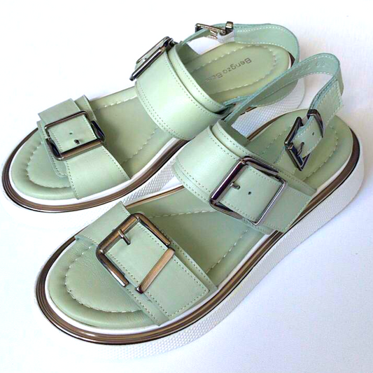 Stylish three-sieve sandals buy online